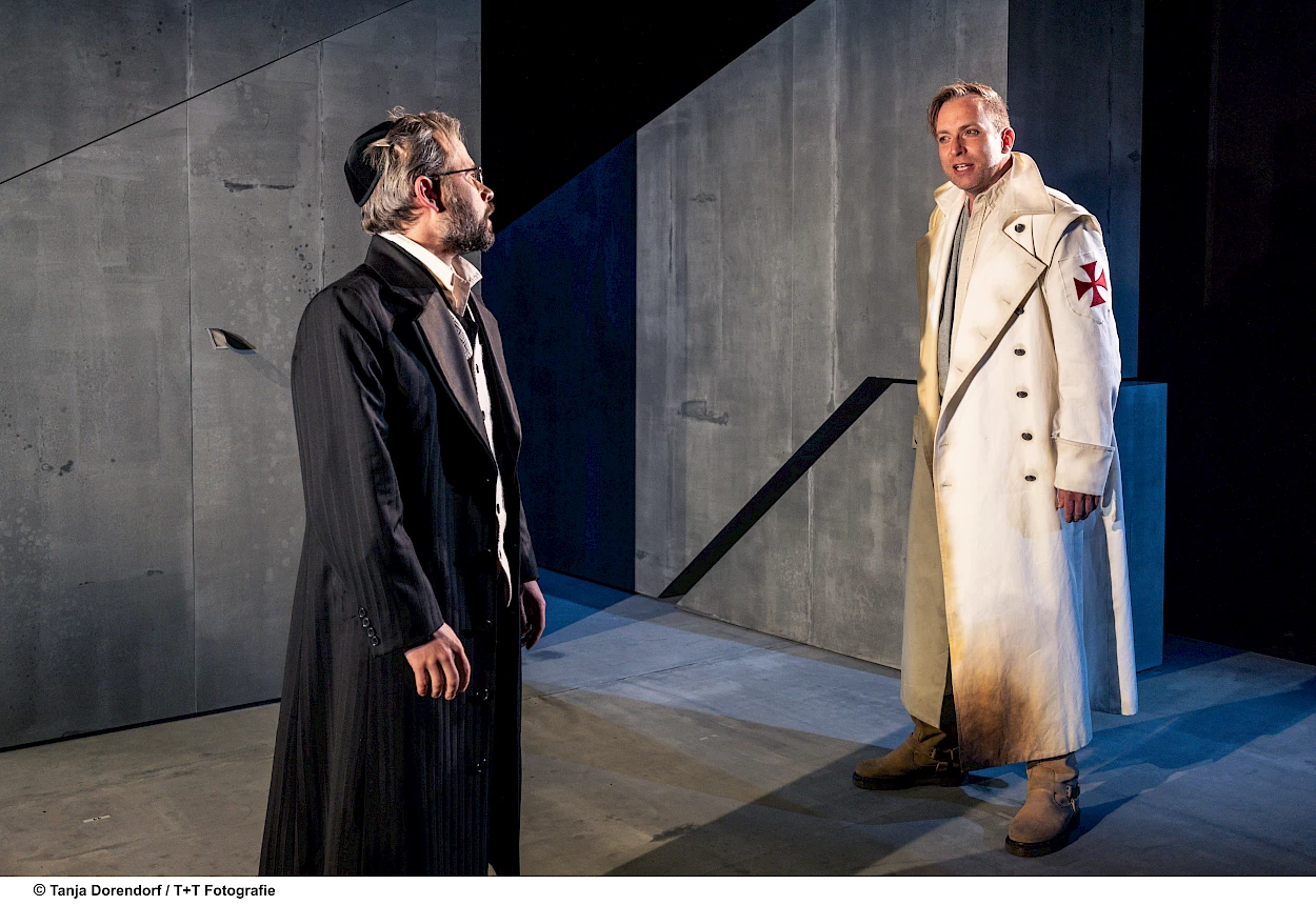 Michael von Burg, Axel Julius Fündeling