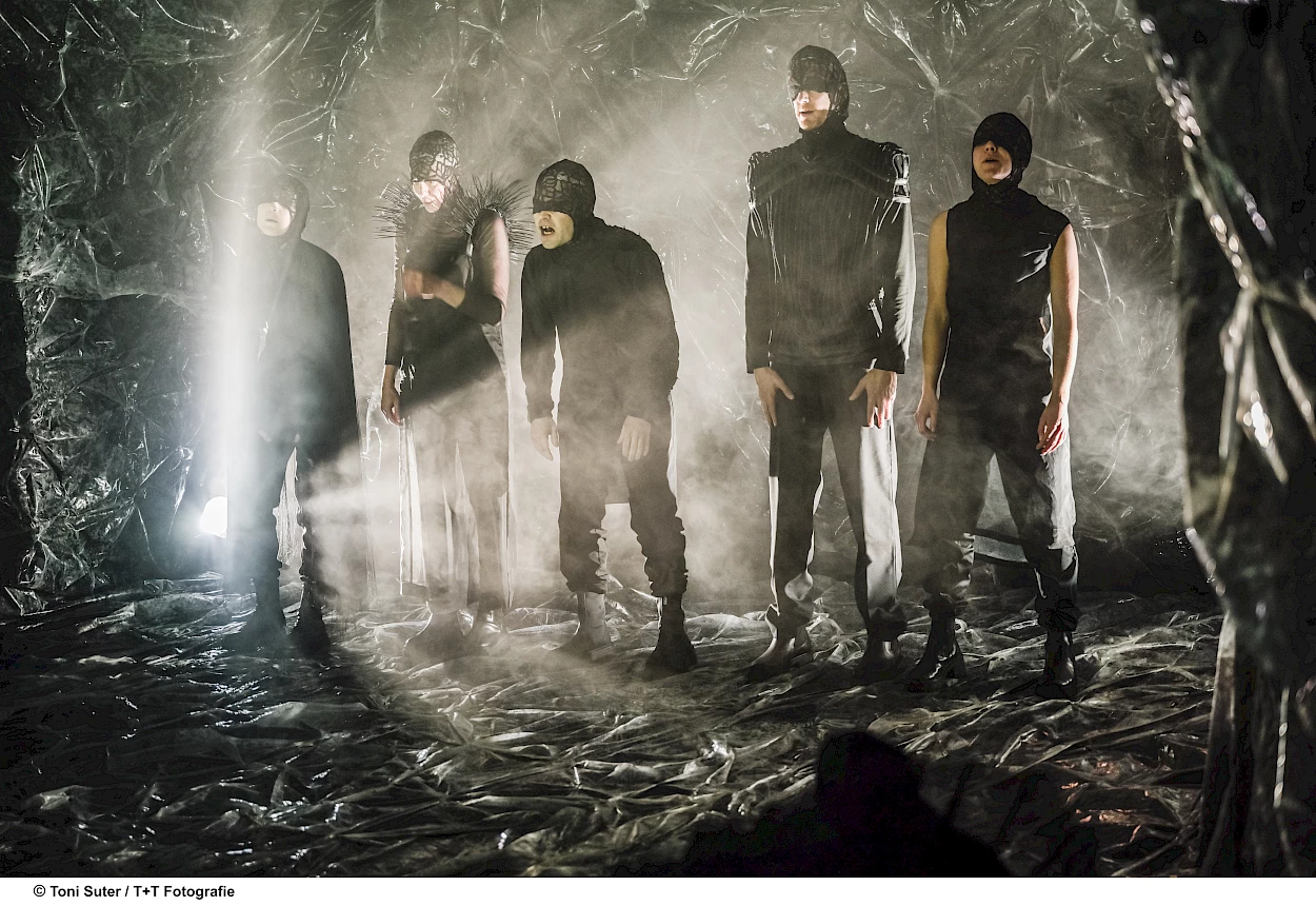 Antigone, Theater Kanton Zürich, Katharina von Bock, Michael von Burg, Philip Dechamps, Mia Lüscher, Ilaria Rabagliati, Miriam Wagner | Foto: T + T Fotografie, Toni Suter