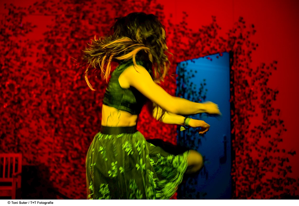 Dinge, die ich sicher weiss, Theater Kanton Zürich, Katharina von Bock, Michael von Burg, Axel Julius Fündeling, Mia Lüscher, Pit-Arne Pietz, Miriam Wagner | Toni Suter